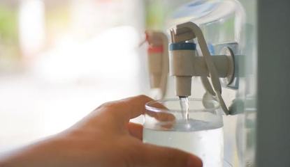 飲水機里的水有多臟？看完我就yue了，污水處理設備能給我們什么啟示